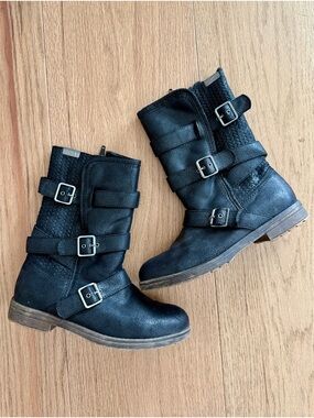 Women’s Black Buckle Mid-Calf Boots
